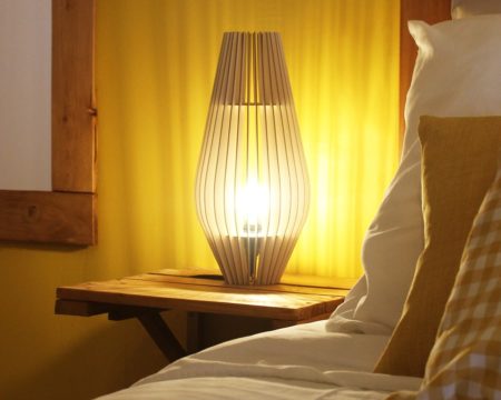 Focus sur La lampe Kido, un produit naturel, alsacien et moderne pour un relooker votre aménagement d'intérieur.