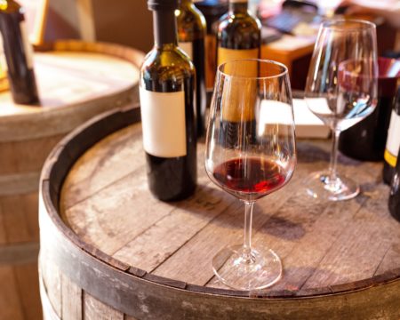 Comment reconnaître un bon vin ? Pourquoi les prix sont différents ? Conseils d'expert avec notre caviste à Wittenheim.