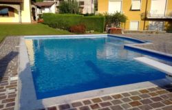 Pourquoi choisir une piscine hors-sol ? Economique, flexible ou rigide, les piscines sont un élément incontournable à avoir chez soi.