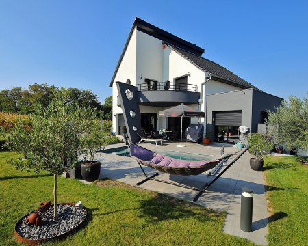 Retour de témoignage sur la construction d'une maison individuelle par Euromaisons, en Alsace.