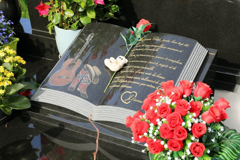 monument funeraire à Mulhouse avec notre partenaire Pierres Actuelles Friess