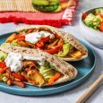 pita-garnie-de-kebab-vegetarien-et-legumes-f0941f2e