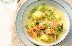 Focus sur une recette végan avec du curry et des légumes, pour un repas frais et délicieux en été !