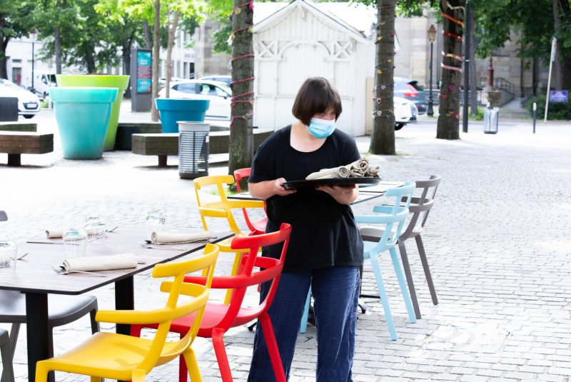 Vrai restaurant participatif à Mulhouse, le petit truc en plus trouve une clientèle attentive à l'entraide de personnes autistes