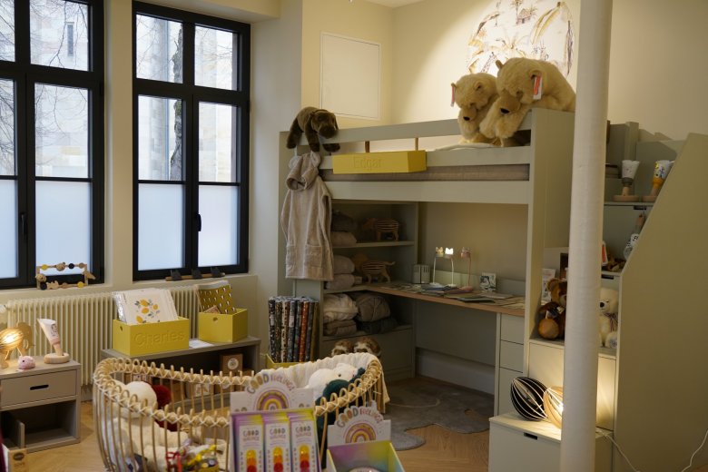 Mobilier chambre d'enfants