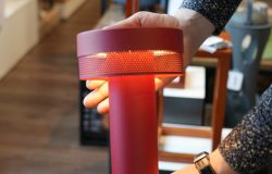 La lampe à poser baladeuse ultra branchée de toutes les couleurs pour l'enmener ou vous voulez