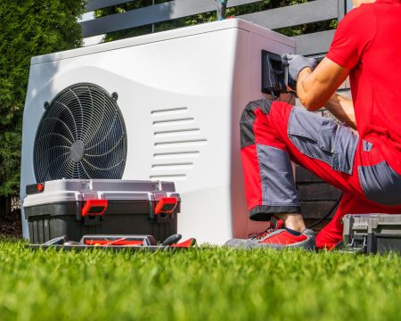 professionnel-prestations-electricite-sanitaire